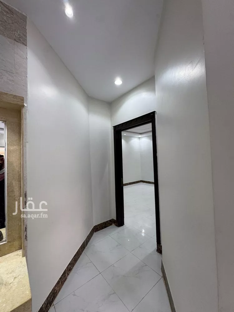 فيلا للبيع في شارع ابي الحسن الاهوازي, حي طويق, مدينة الرياض, منطقة الرياض 9