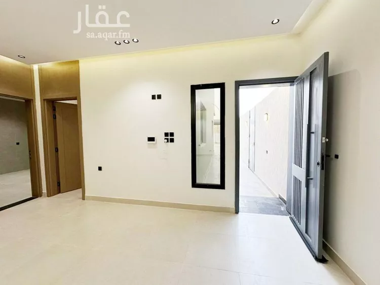دور للبيع في شارع داوود العطار, حي طويق, مدينة الرياض, منطقة الرياض صورة 5