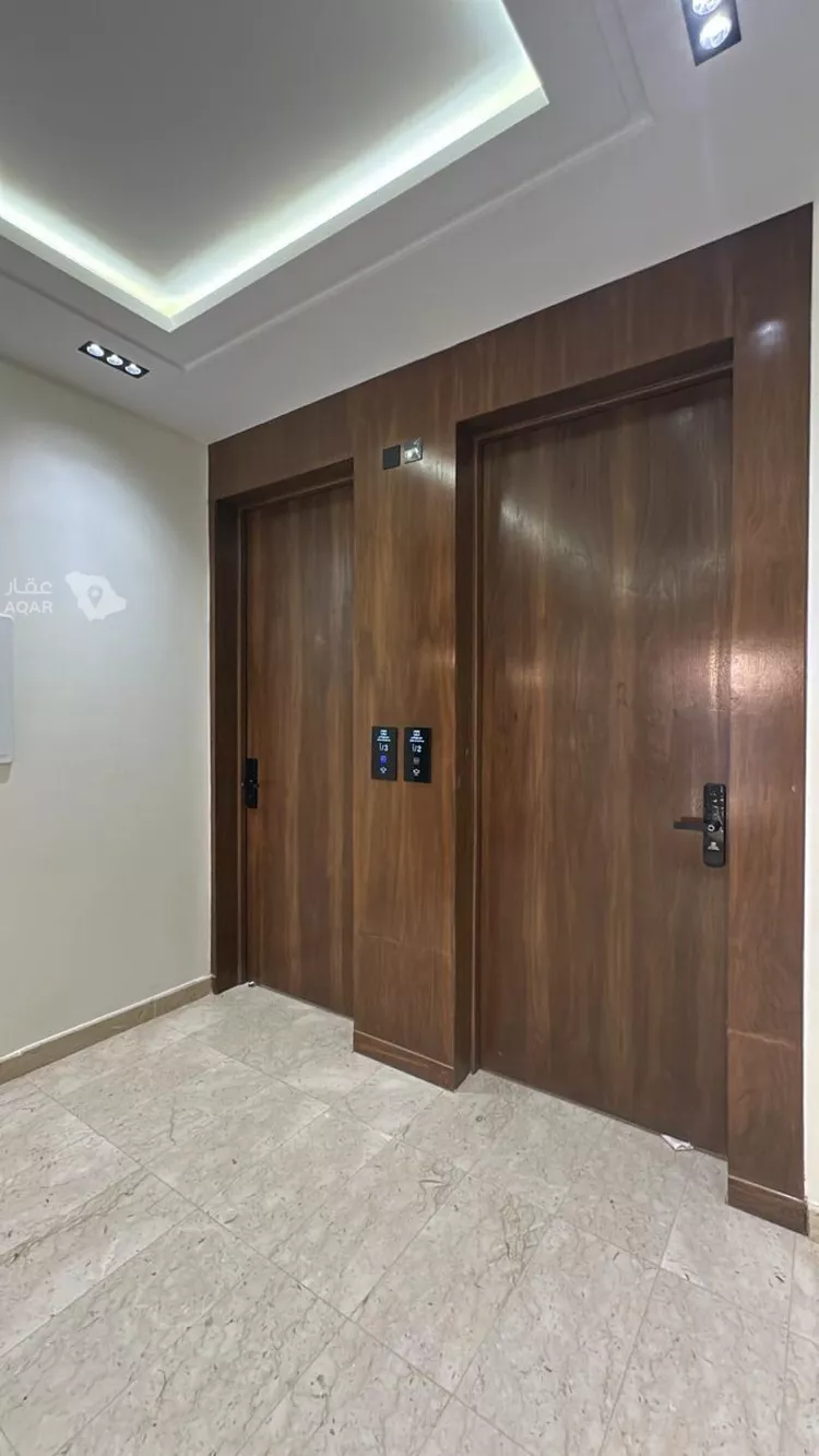 Building for Sale in Riyadh Tuwaiq 7