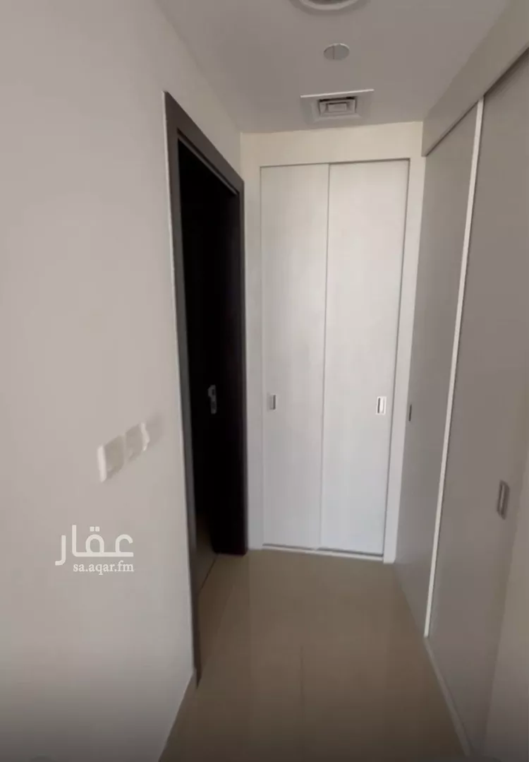 شقة للإيجار في شارع طريق الملك فهد الفرعي, حي الصحافة, مدينة الرياض, منطقة الرياض صورة 2