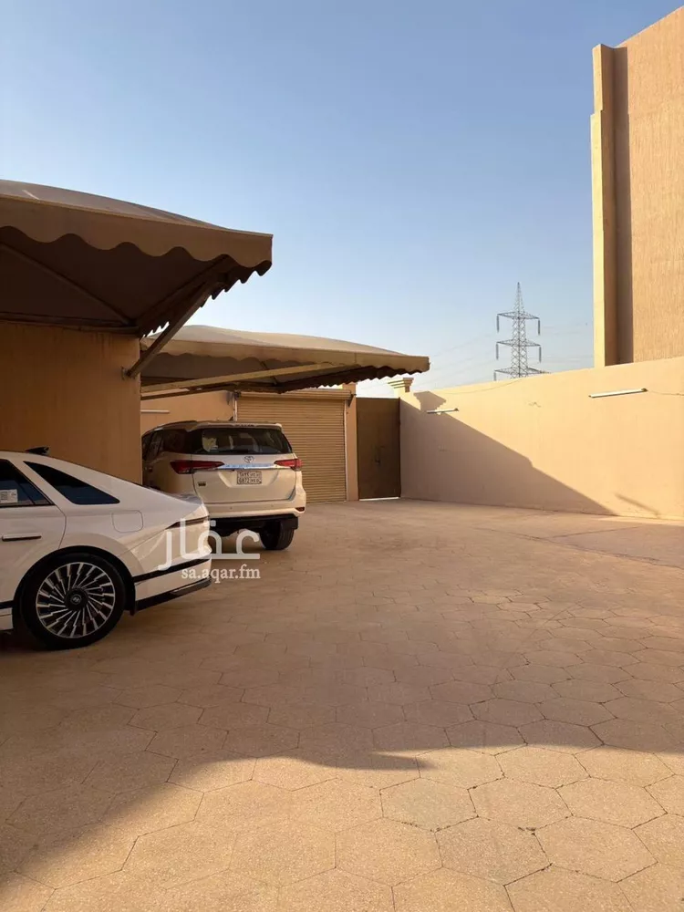 فيلا للبيع في شارع صيدون, حي ظهرة لبن, مدينة الرياض, منطقة الرياض صورة 3