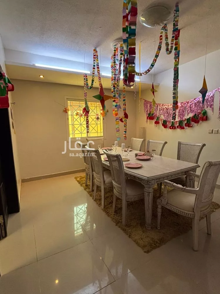 فيلا للبيع في شارع عبدالعزيز بن محمد الزمزمي, حي طويق, مدينة الرياض, منطقة الرياض 15
