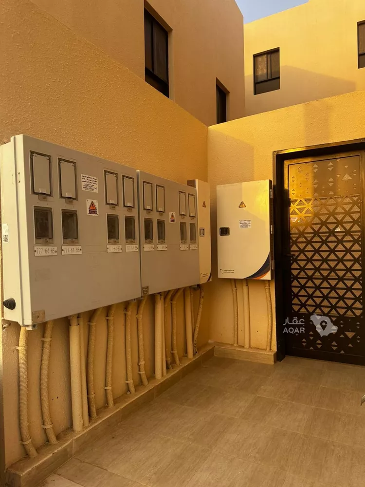 Building for Rent in Riyadh Tuwaiq 12