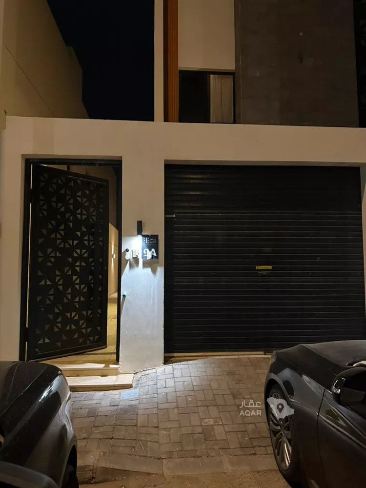 دور للبيع في شارع عبدالعزيز القاضي, حي عكاظ, مدينة الرياض, منطقة الرياض صورة 2