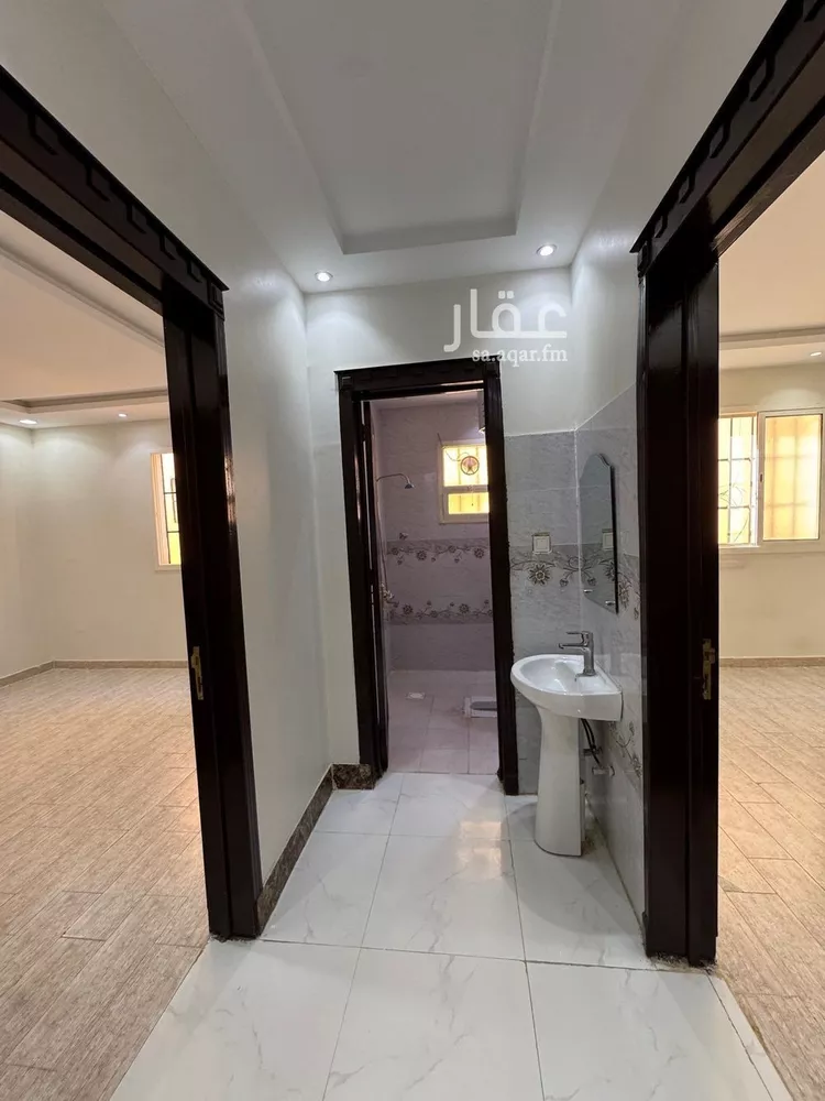 فيلا للبيع في شارع ابي الحسن الاهوازي, حي طويق, مدينة الرياض, منطقة الرياض 14