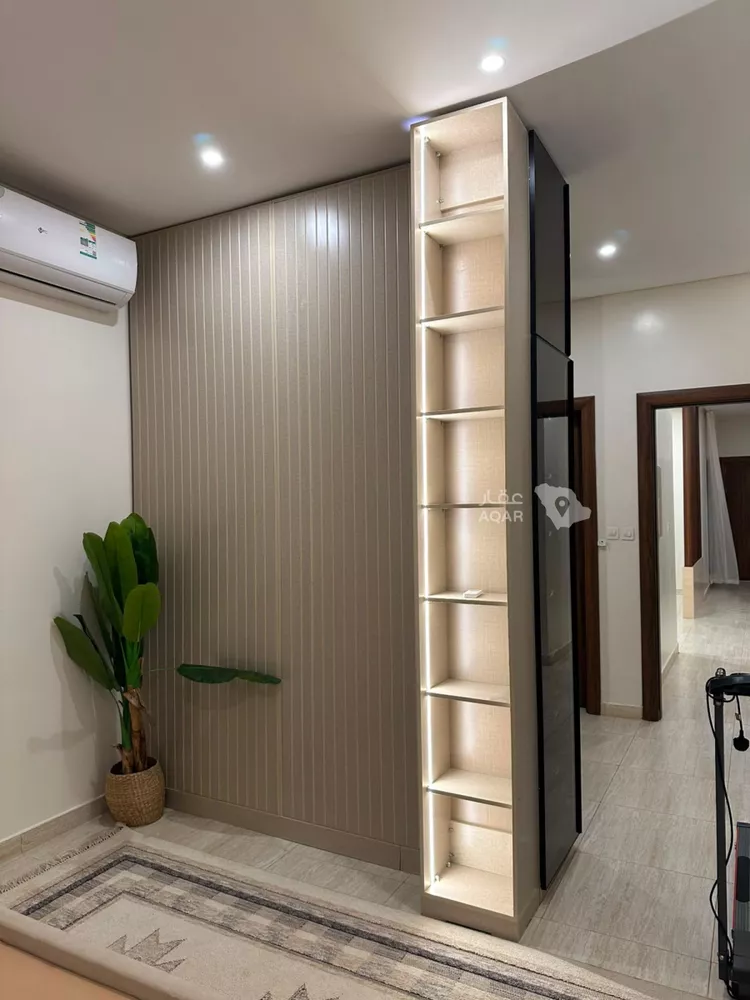 دور للبيع في شارع عبدالعزيز القاضي, حي عكاظ, مدينة الرياض, منطقة الرياض 9