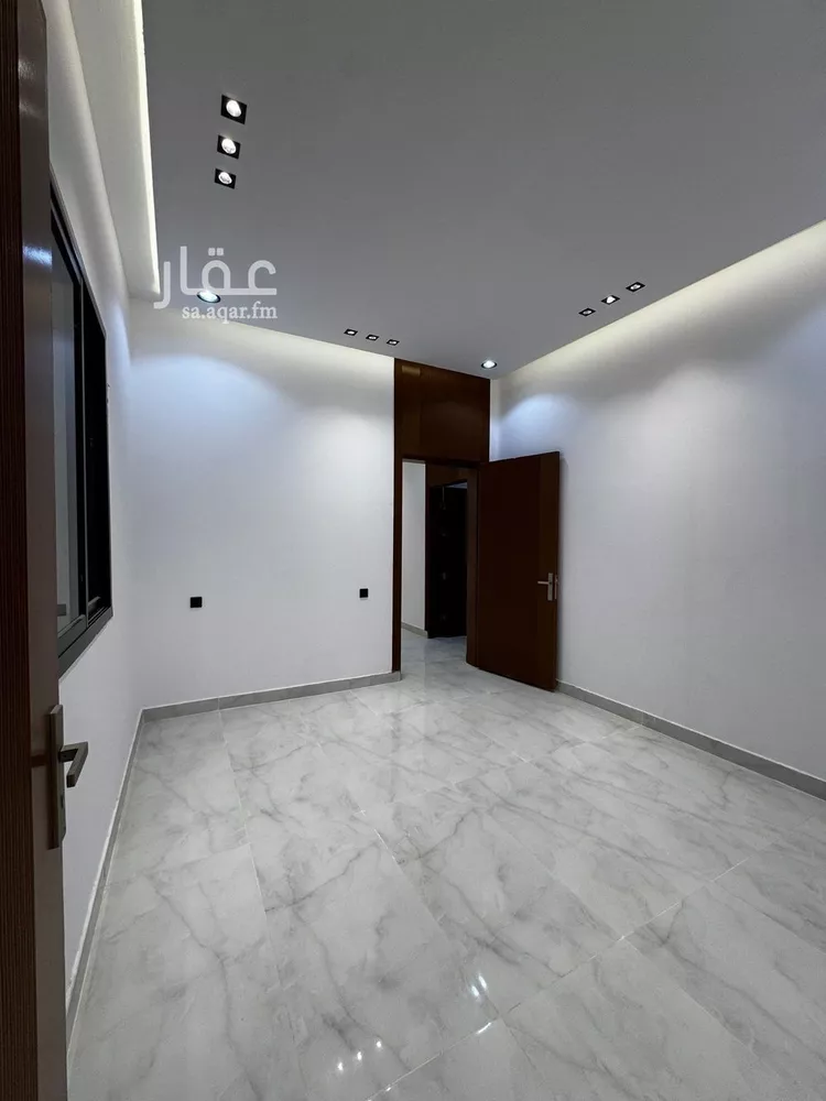 دور للبيع في شارع عيسى الجرشي, حي ديراب, مدينة الرياض, منطقة الرياض صورة 5