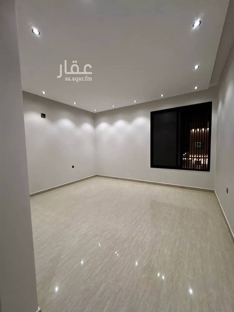 دور للبيع في شارع الحارث بن عبدالرحمن, حي عكاظ, مدينة الرياض, منطقة الرياض صورة 3