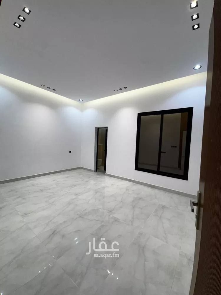 Floor for Sale in Riyadh Dirab 7