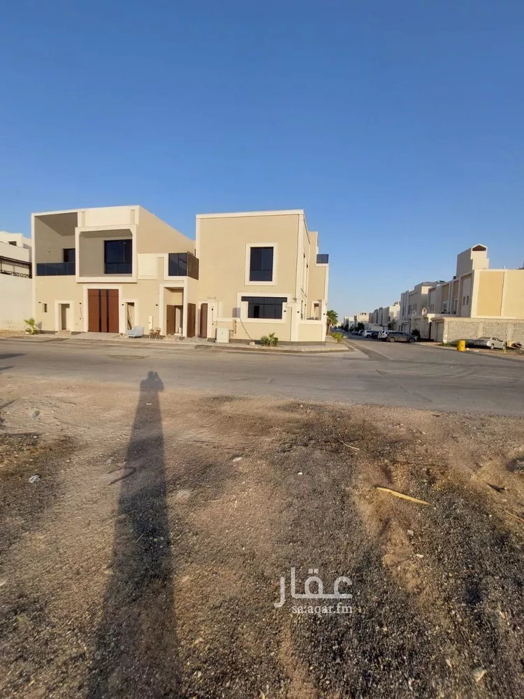 فيلا للبيع في شارع عمرو بن مرزوق, حي المهدية, مدينة الرياض, منطقة الرياض صورة 3