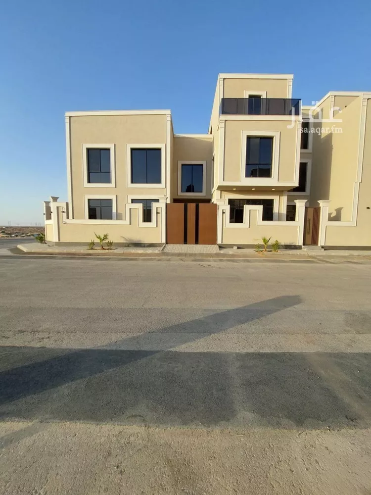 فيلا للبيع في شارع عمرو بن مرزوق, حي المهدية, مدينة الرياض, منطقة الرياض صورة 2