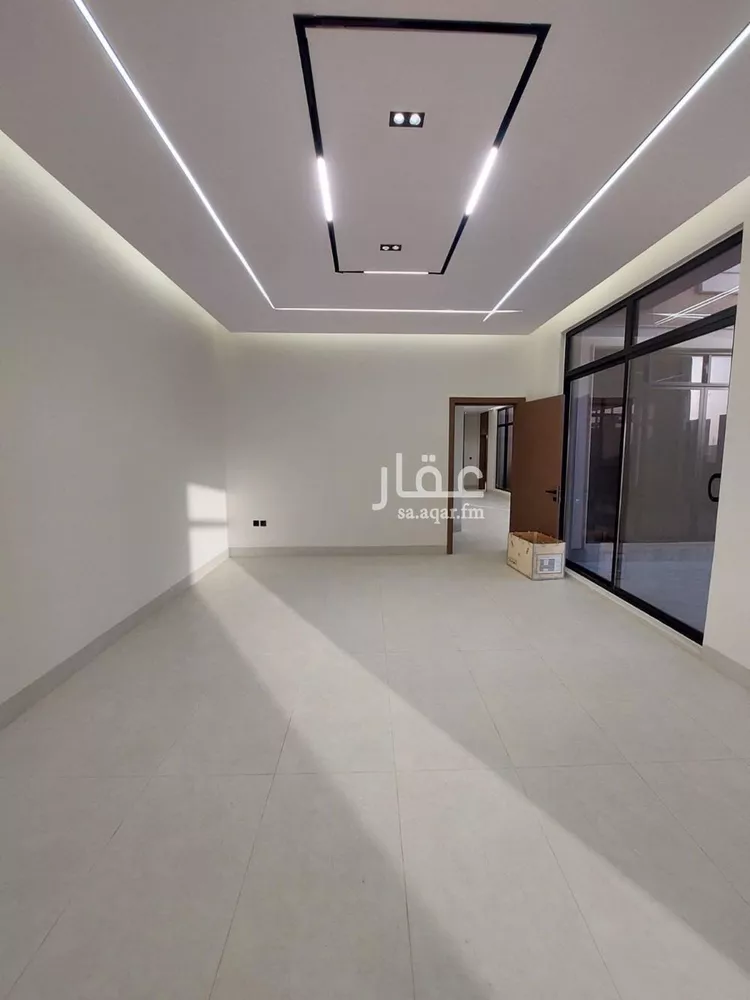فيلا للبيع في شارع عمرو بن مرزوق, حي المهدية, مدينة الرياض, منطقة الرياض 7