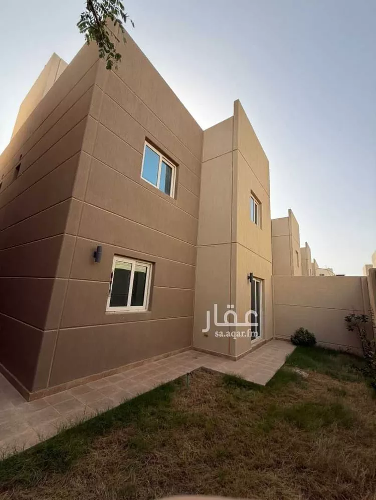 فيلا للبيع في شارع احمد بن المنادي, حي مطار الملك خالد الدولي, مدينة الرياض, منطقة الرياض