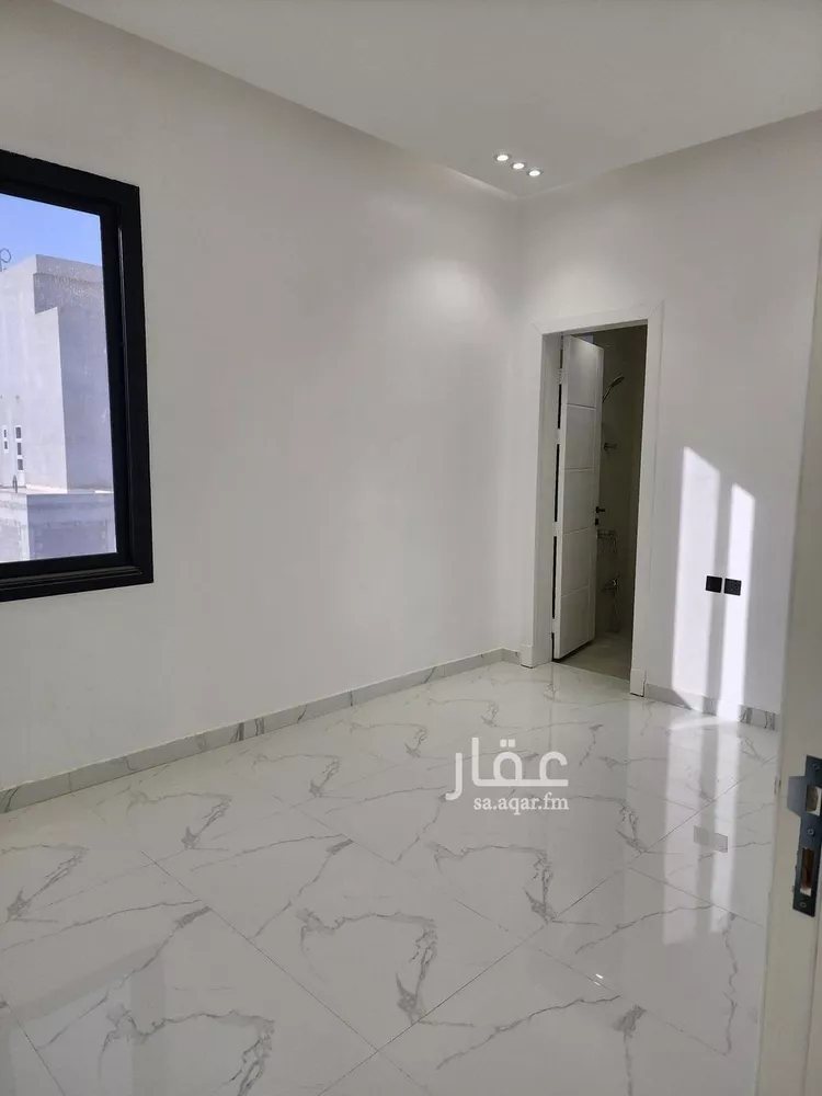 فيلا للبيع في شارع عقرباء 164, حي عقرباء, مدينة امارة منطقة الرياض - الجبيله, منطقة الرياض صورة 3