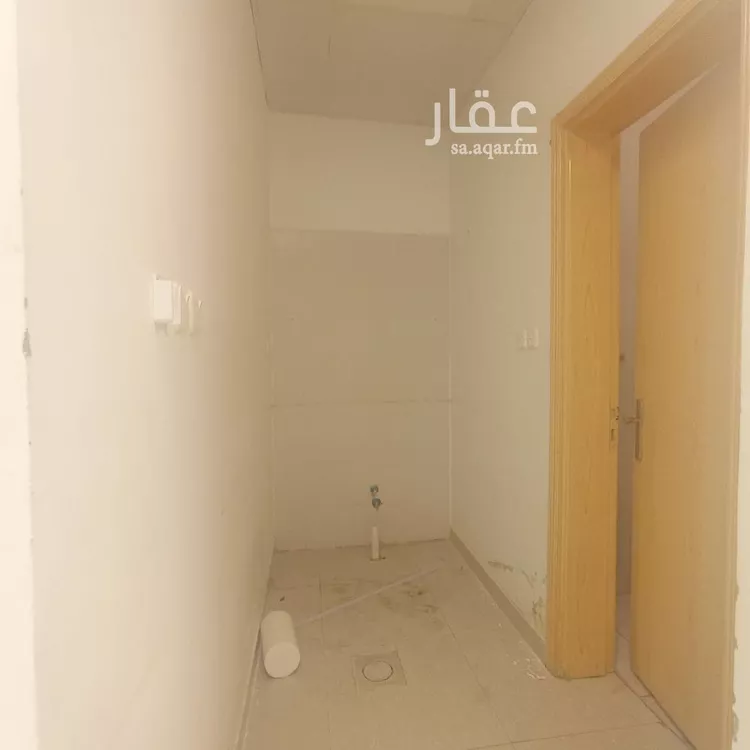 مكتب تجاري للإيجار في شارع طريق الامير محمد بن سعد بن عبد العزيز, حي الملقا, مدينة الرياض, منطقة الرياض صورة 2