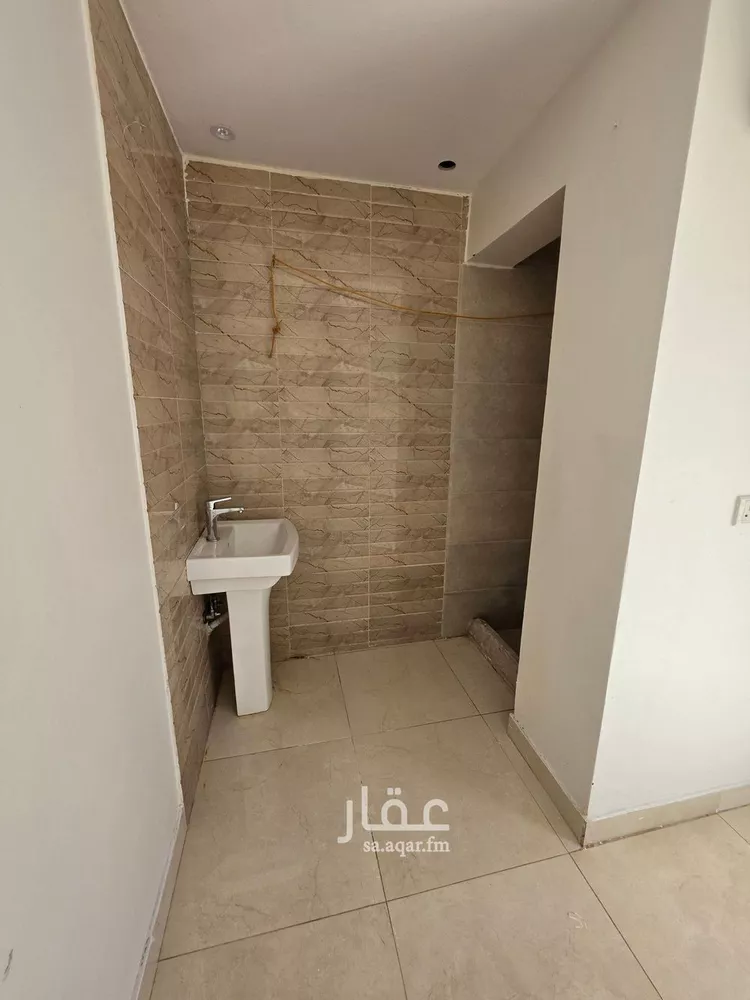 دور للإيجار في شارع الحكيم القاضي, حي حطين, مدينة الرياض, منطقة الرياض صورة 4
