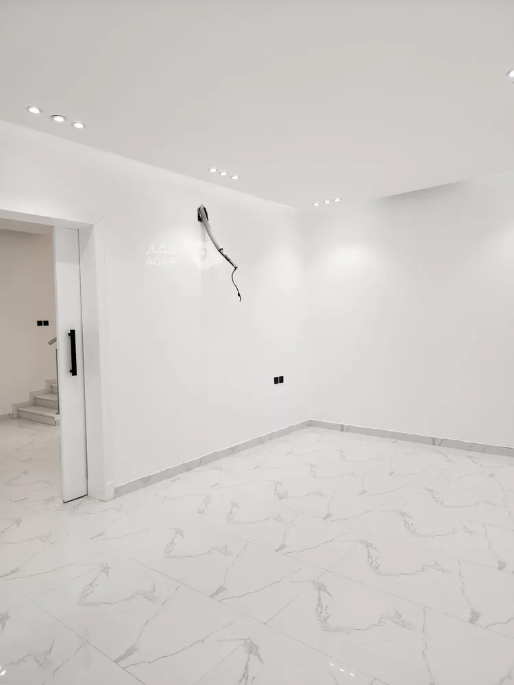 Villa for Sale in Riyadh Al Qirawan 12