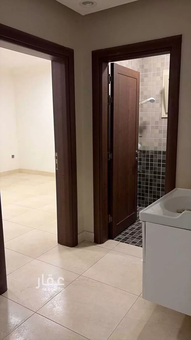 شقة للإيجار في شارع خلف بن سعيد, حي الملقا, مدينة الرياض, منطقة الرياض صورة 4