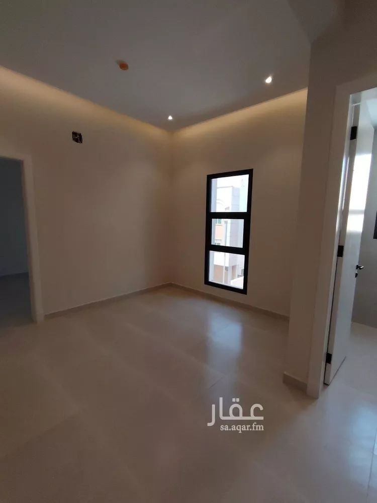 عمارة للبيع في شارع الفرزدق, حي الضباط, مدينة الرياض, منطقة الرياض صورة 5