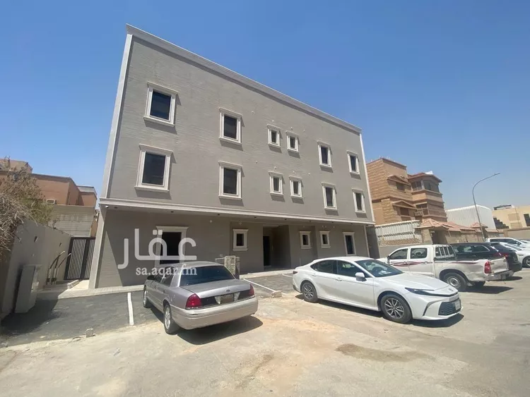 عمارة للبيع في شارع بدر المزني, حي الضباط, مدينة الرياض, منطقة الرياض صورة 3