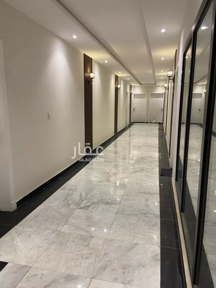 عمارة للبيع في شارع رقم 407, حي الملقا, مدينة الرياض, منطقة الرياض صورة 3