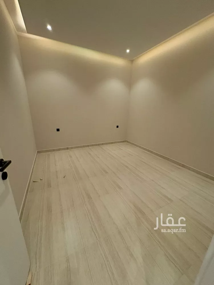 دور للبيع في شارع عبدالملك القلعي, حي العارض, مدينة الرياض, منطقة الرياض صورة 5