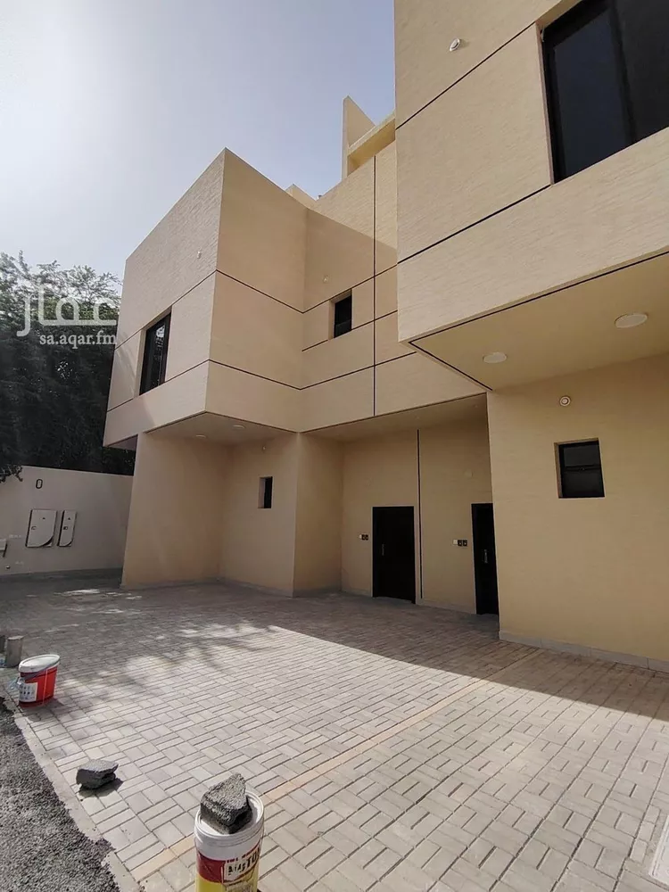 فيلا للبيع في شارع هجر, حي الضباط, مدينة الرياض, منطقة الرياض صورة 2