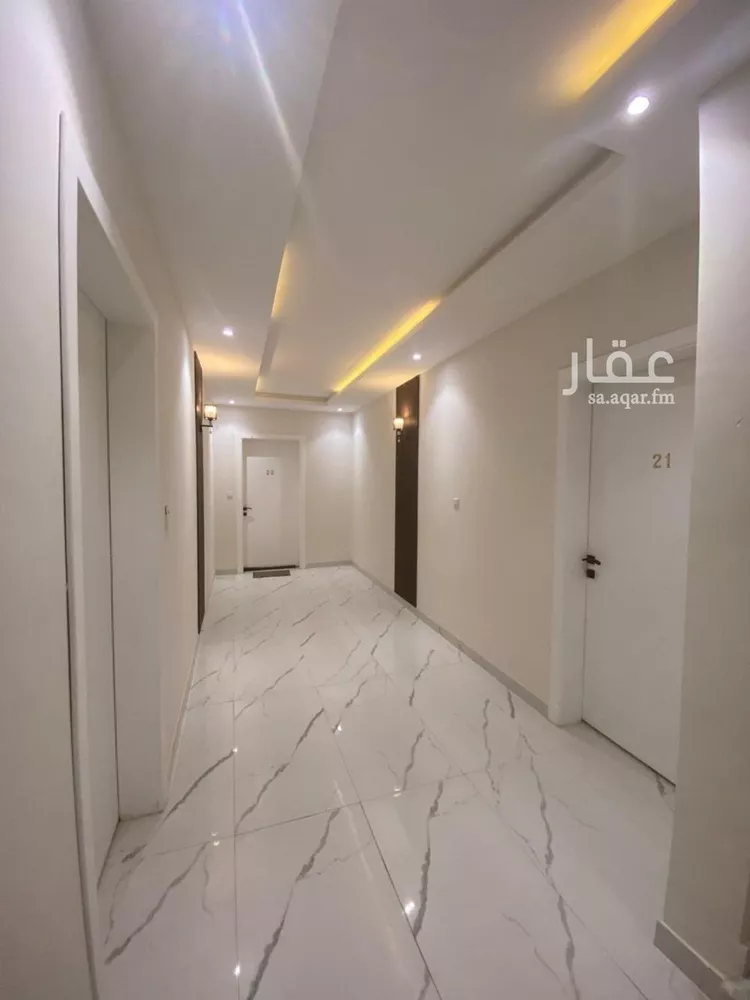 عمارة للبيع في شارع رقم 407, حي الملقا, مدينة الرياض, منطقة الرياض صورة 2