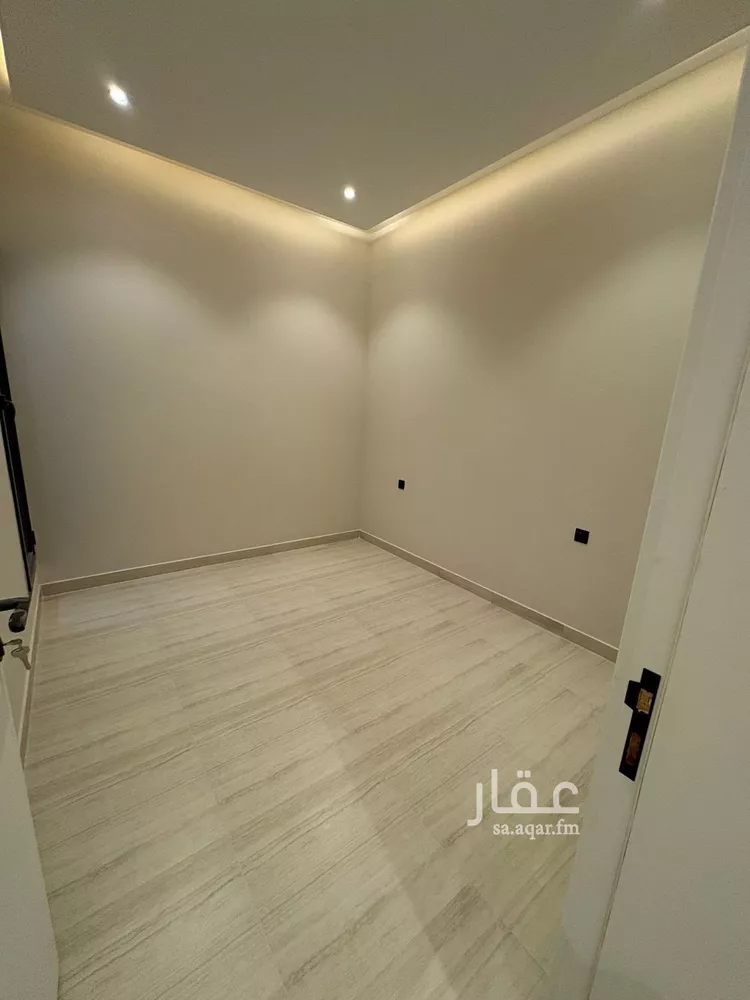 دور للبيع في شارع عبدالملك القلعي, حي العارض, مدينة الرياض, منطقة الرياض صورة 4
