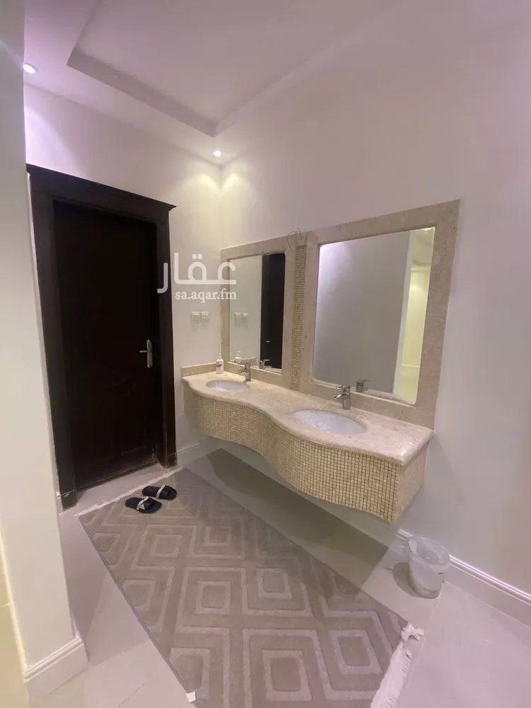 فيلا للبيع في شارع عباد بن الزبير, حي النرجس, مدينة الرياض, منطقة الرياض صورة 2