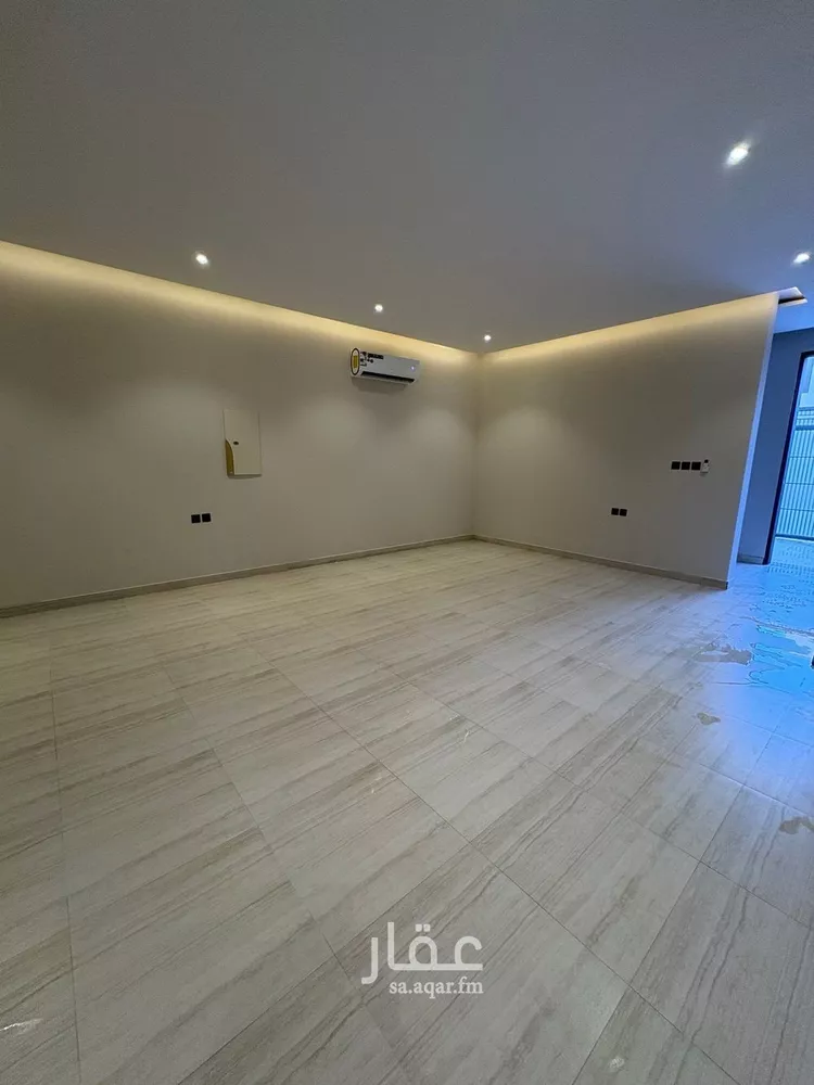 دور للبيع في شارع عبدالملك القلعي, حي العارض, مدينة الرياض, منطقة الرياض صورة 3