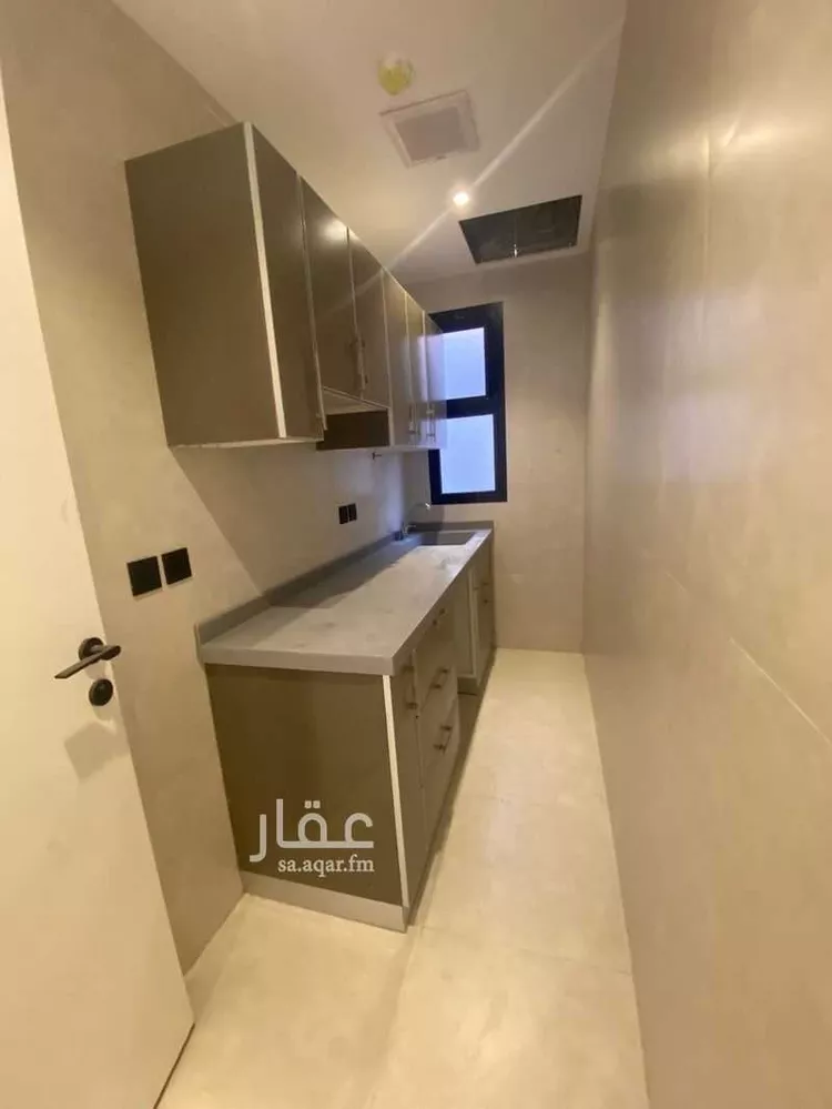 عمارة للبيع في شارع الامام عبدالله بن ثنيان ال سعود, حي الضباط, مدينة الرياض, منطقة الرياض صورة 5