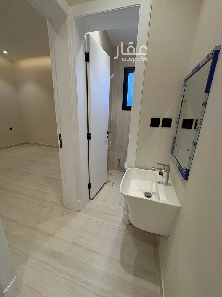 دور للبيع في شارع عبدالملك القلعي, حي العارض, مدينة الرياض, منطقة الرياض صورة 2