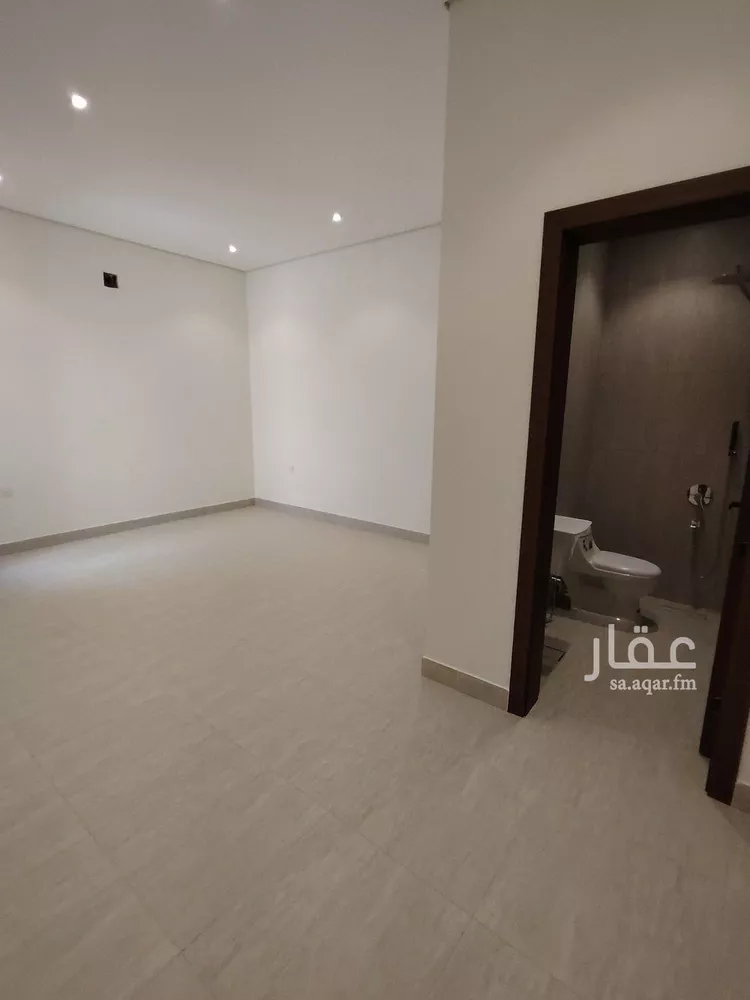 دور للبيع في شارع هجر, حي الضباط, مدينة الرياض, منطقة الرياض 6