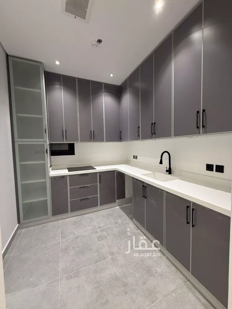 شقة للإيجار في شارع جعفر بن هاشم, حي العارض, مدينة الرياض, منطقة الرياض صورة 2