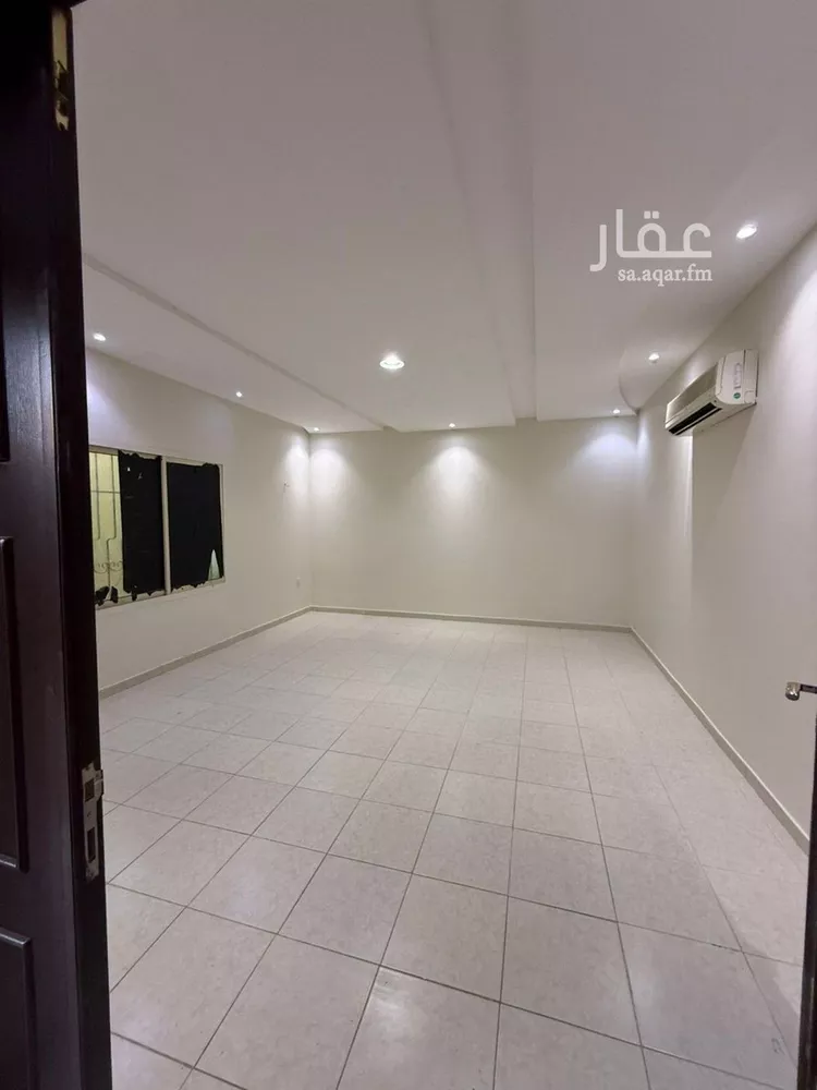 فيلا للبيع في شارع الندوة, حي الياسمين, مدينة الرياض, منطقة الرياض صورة 3