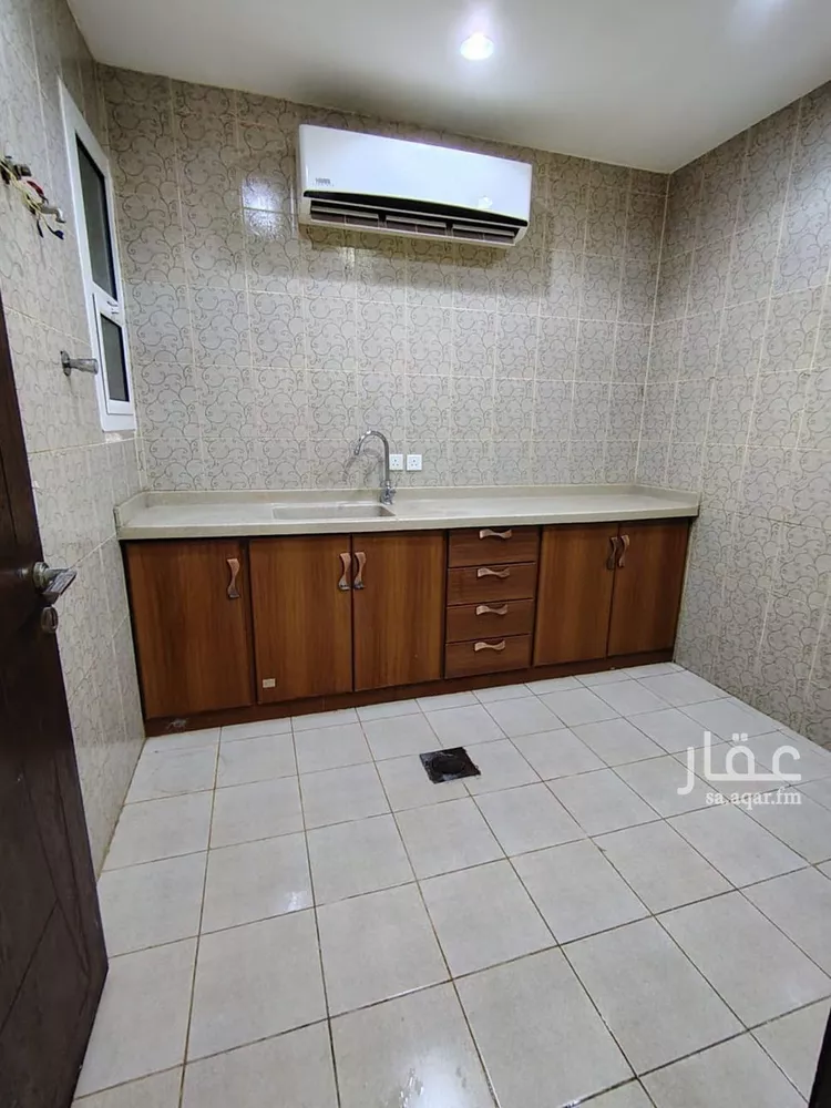 شقة للإيجار في شارع السفراء, حي الروضة, مدينة الرياض, منطقة الرياض صورة 3