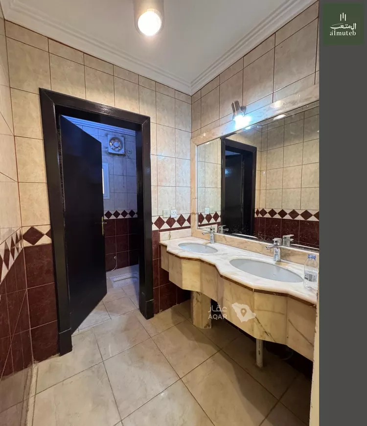 Floor for Rent in Riyadh Al Wadi 12