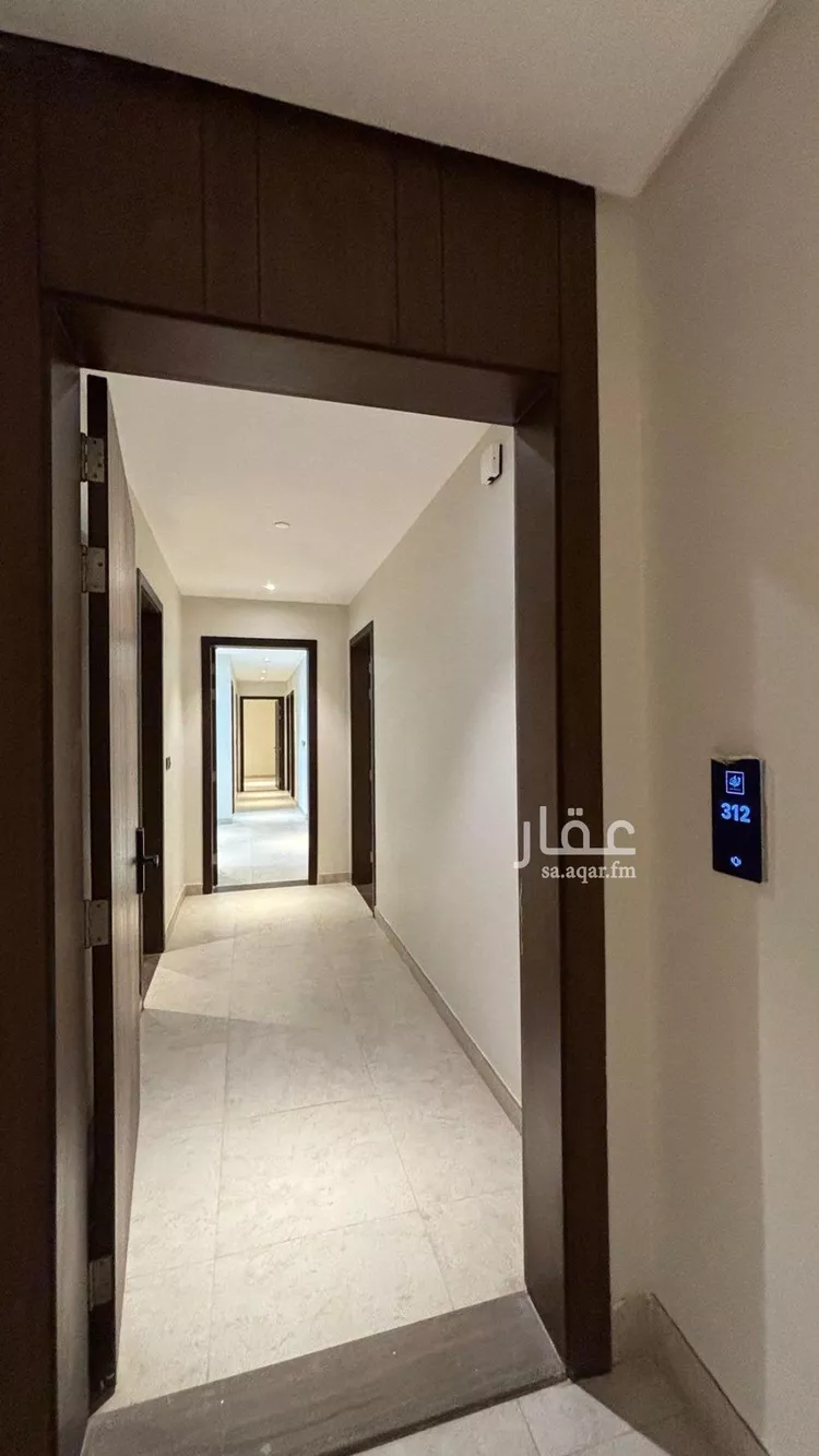 شقة للإيجار في شارع محمد بن عوجان, حي الحزم, مدينة الرياض, منطقة الرياض صورة 5