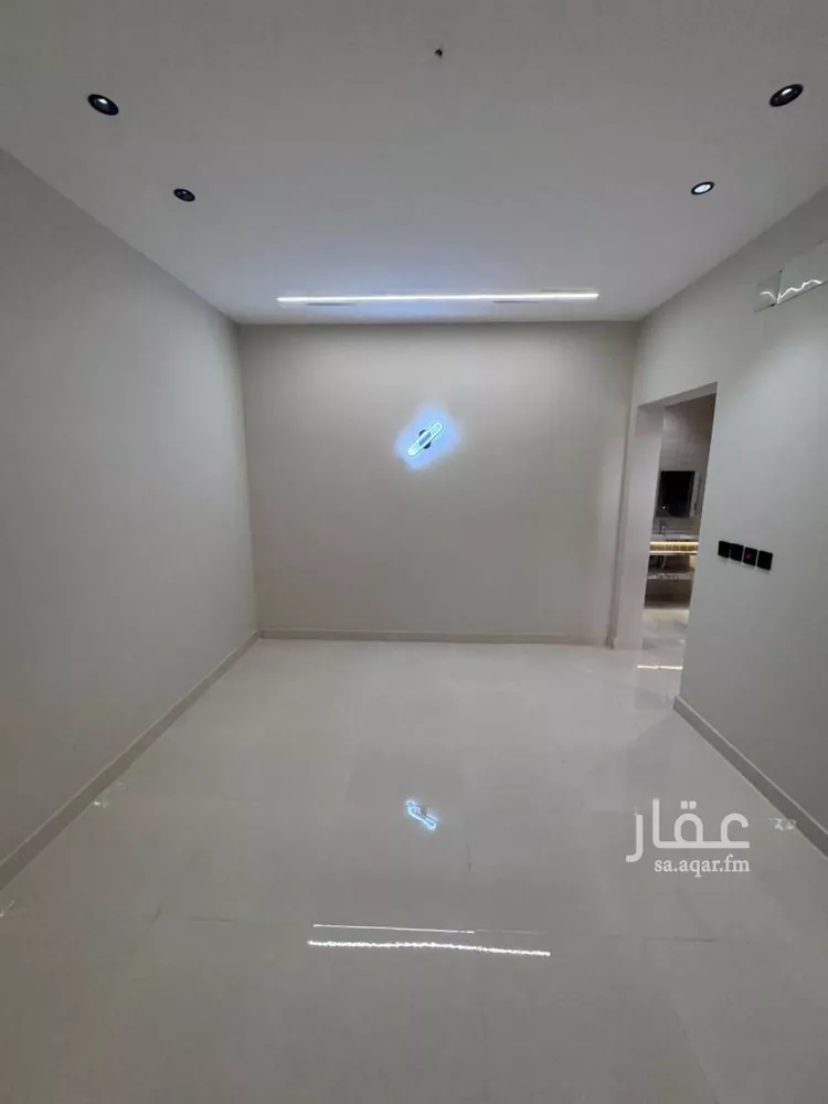 شقة للبيع في شارع ابي القاسم, حي الإسكان, مدينة صامطه, منطقة جازان صورة 4
