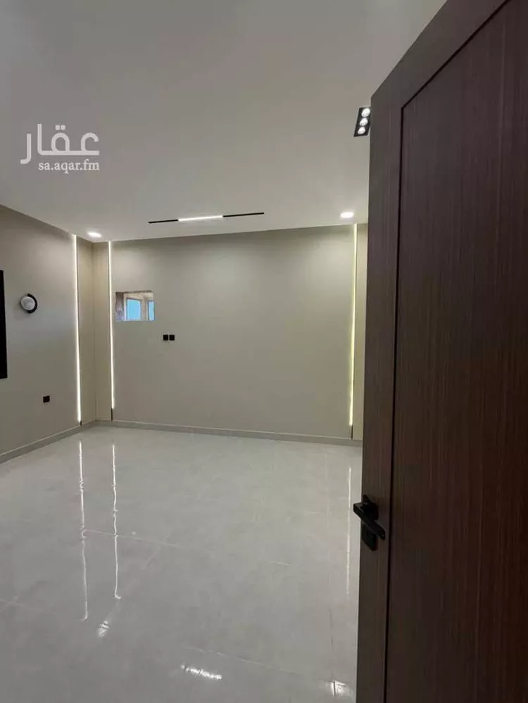 شقة للبيع في شارع شارع المعتصم بالله, حي السويس 1, مدينة جازان, منطقة جازان صورة 3