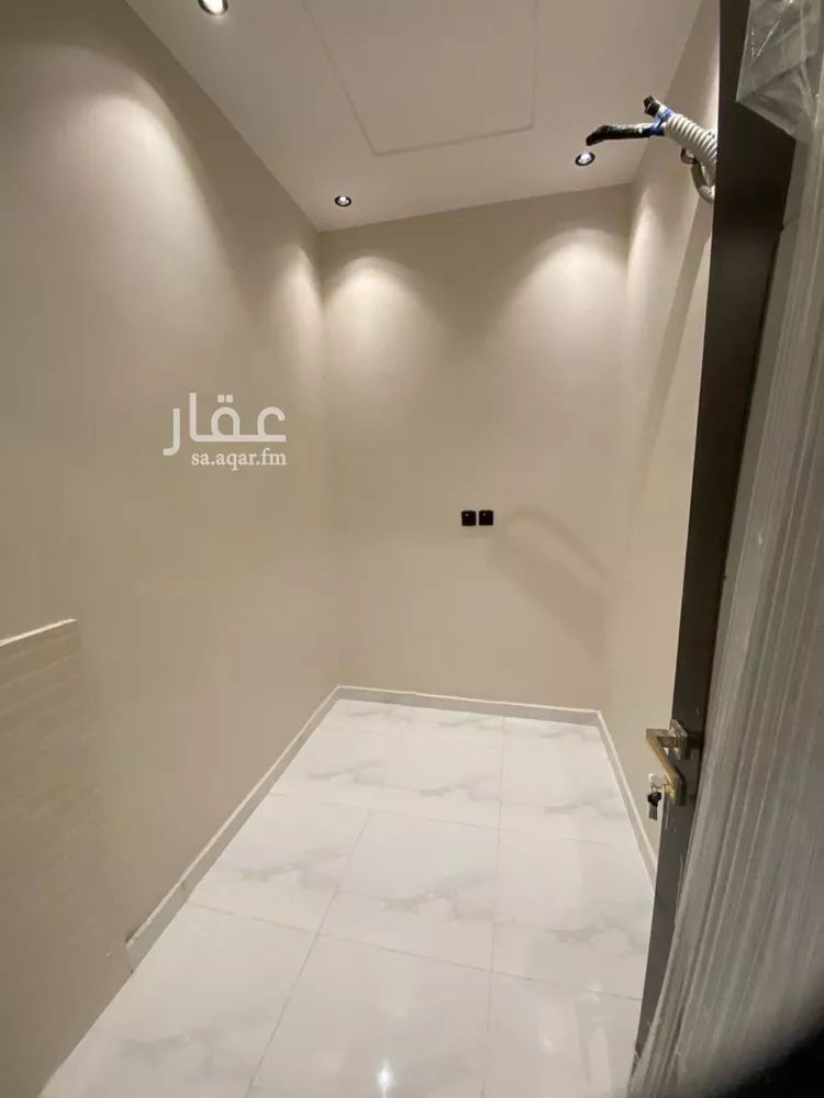شقة للبيع في شارع عمر المختار, حي الرحاب 2, مدينة جازان, منطقة جازان صورة 5