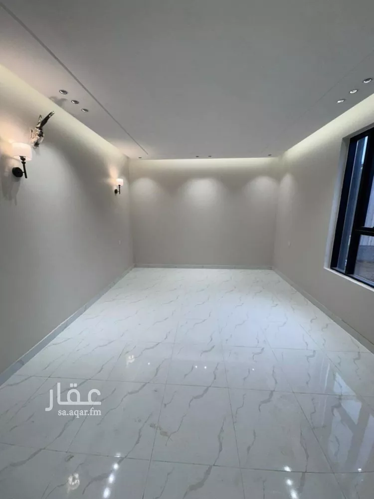 شقة للبيع في شارع شارع الامير بندر بن عبد العزيز, حي المحمدية 2, مدينة جازان, منطقة جازان صورة 4