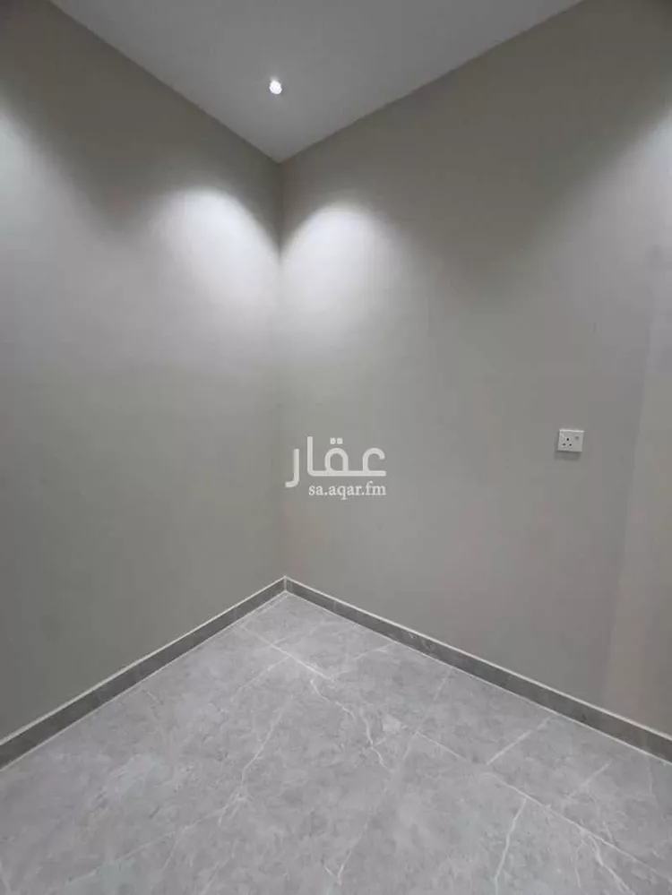 شقة للبيع في شارع الشيخ أحمد النجمي, حي الرحاب 2, مدينة جازان, منطقة جازان 12