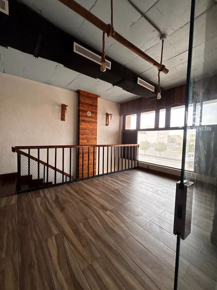 محل للإيجار في شارع شارع الأمير عبد المجيد, حي الأمواج, مدينة جدة, منطقة مكة المكرمة