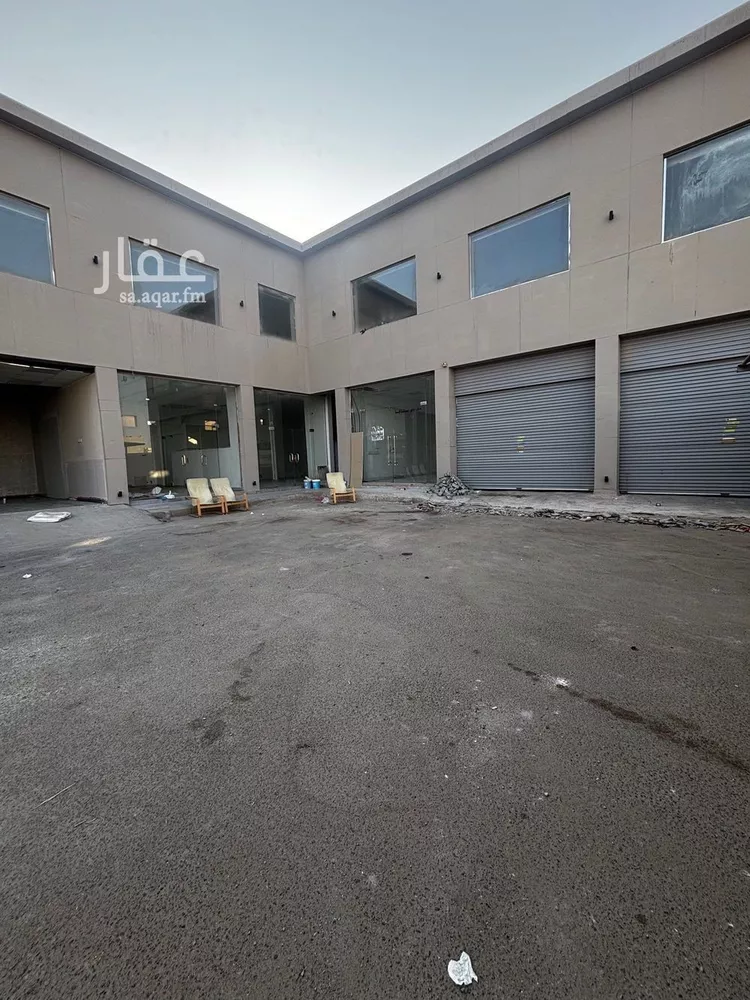Shop for Rent in Jeddah Al Shera'a صورة 2
