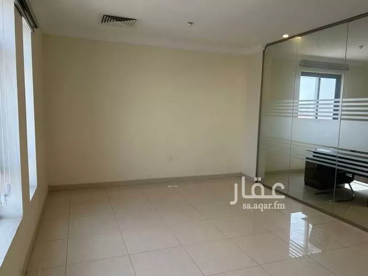 مكتب تجاري للإيجار في شارع شارع الامير حمود بن عبدالعزيز, حي العقربية, مدينة الخبر, المنطقة الشرقية صورة 2