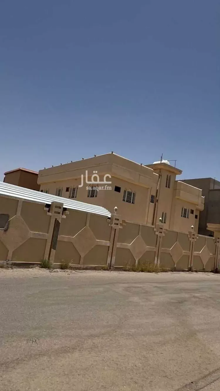 فيلا للبيع في شارع الملك عبد الله بن عبدالعزيز, حي العزيزية, مدينة نفى, منطقة الرياض صورة 2