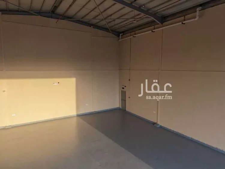 Warehouse for Rent in Medina Al Matar صورة 5