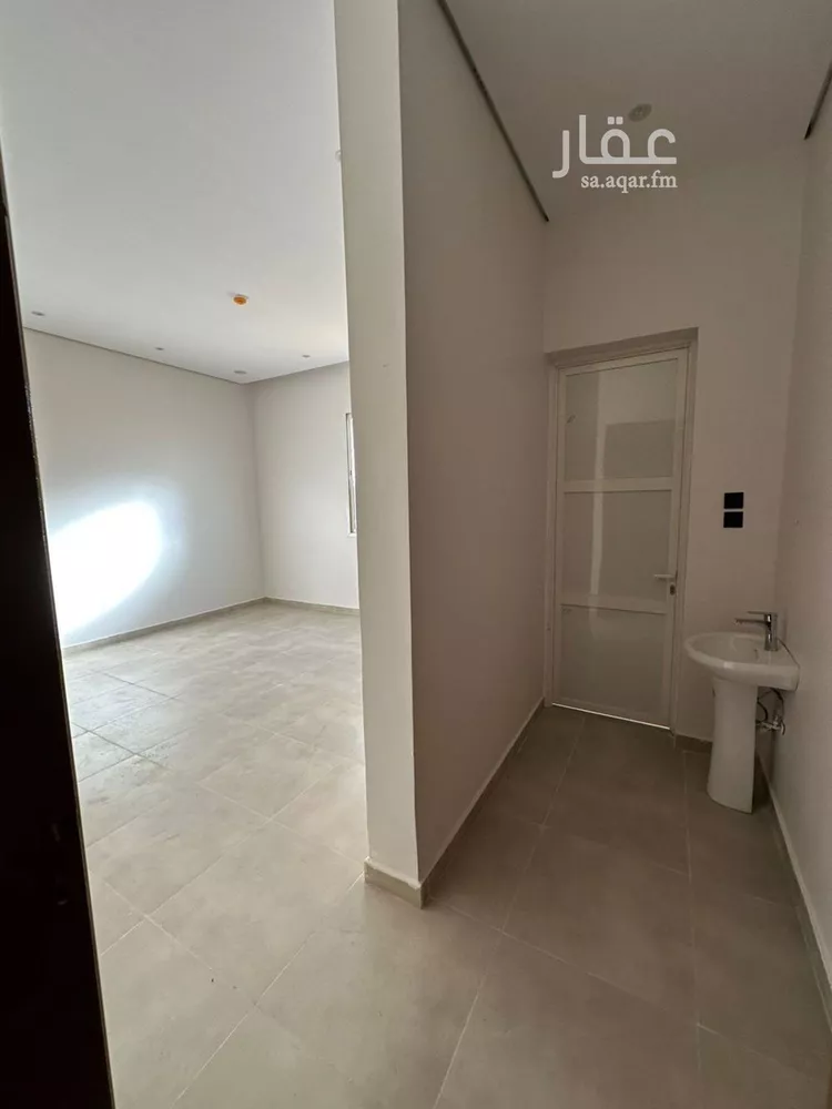 عمارة للإيجار في شارع عيد بن محمد الانصاري, حي ضاحية نمار, مدينة الرياض, منطقة الرياض 8